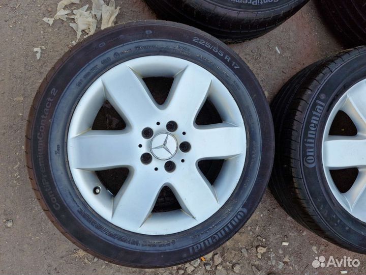 Колеса оригинальные на Mercedes Benz Vito R17