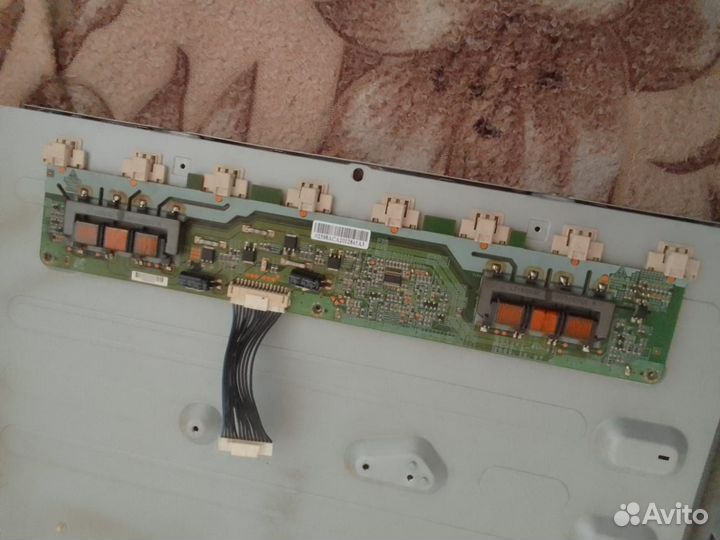 Телевизор Samsung LE32c450E1W. Запчасти