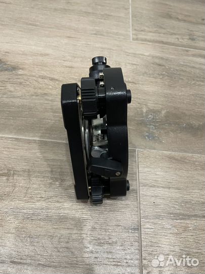 Трегер с оптическим центриром с адаптером