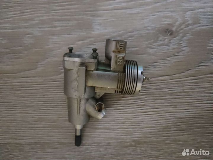 Авиамодельный двигатель цсткам-2,5 кр