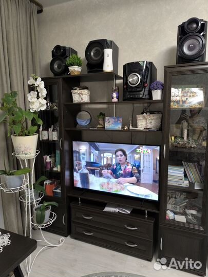 Стенка бу, 10 тысяч