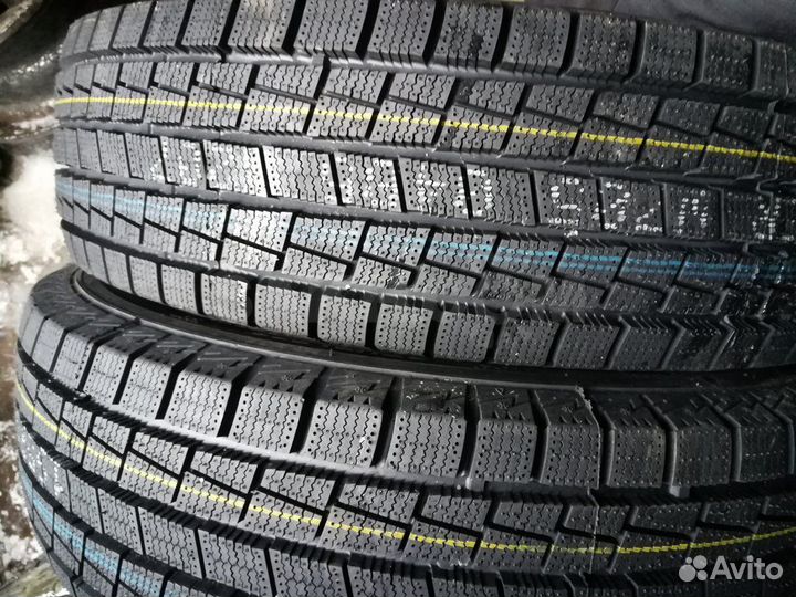 Foman Polar Bear W705 245/45 R18