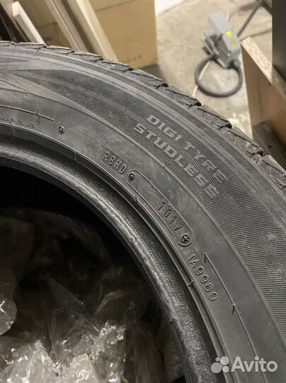 Dunlop Winter Maxx SJ8 225/60 R18 100R