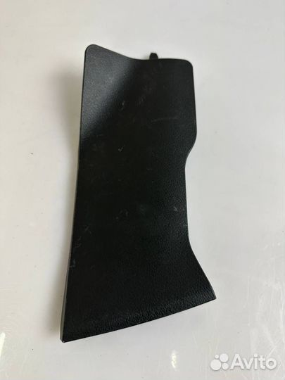 Декоративная накладка центральной консоли Lexus NX