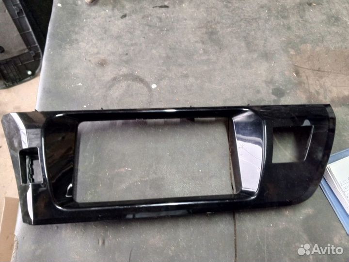 Рамка магнитолы Toyota Corolla 170