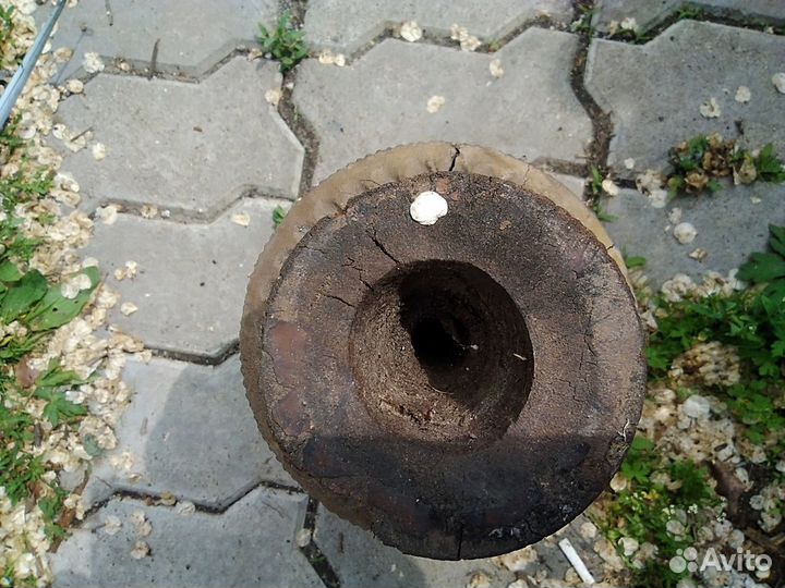 Ваза красное дерево