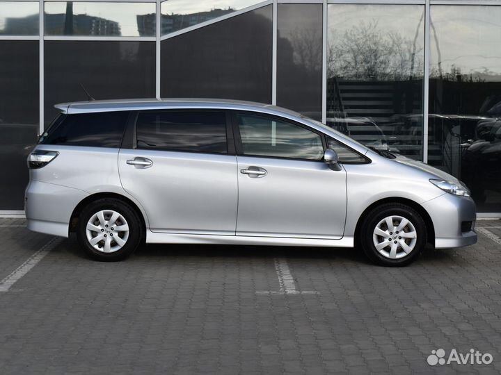 Toyota Wish 1.8 CVT, 2017, 70 422 км