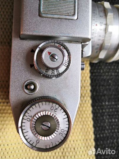 Пленочный зеркальный фотоаппарат