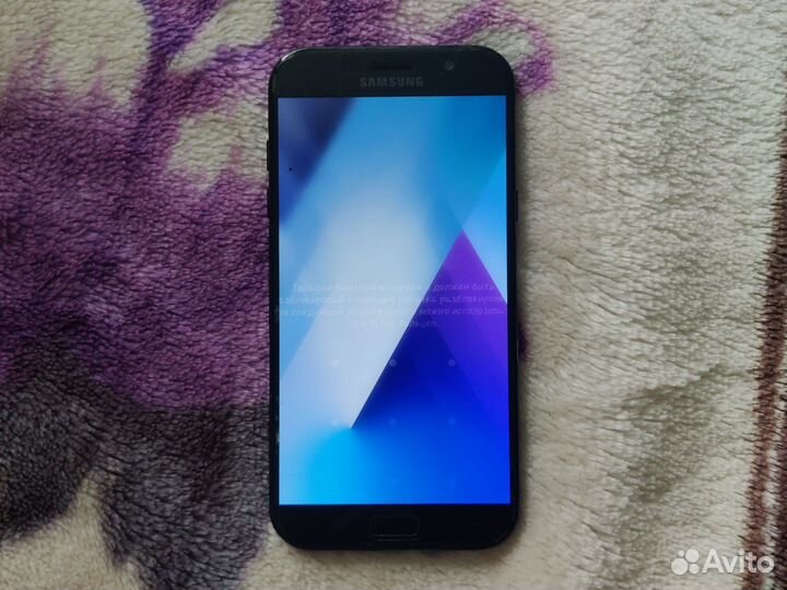Телефон Samsung Galaxy A7 2017