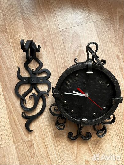 Часы ковка