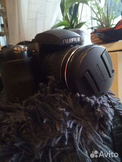 Фотоаппарат Fudjifilm finepix HS10