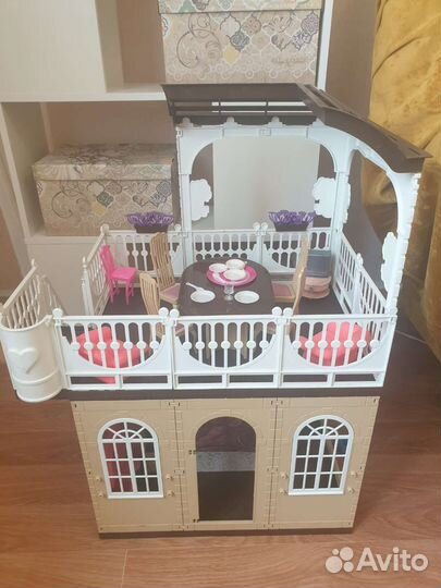 Домик кукольный