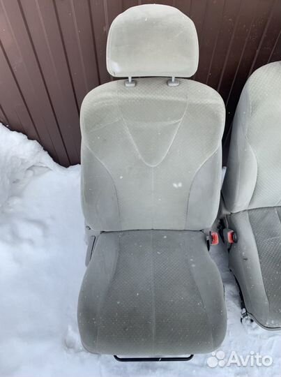 Сиденья передние от Toyota Camry V40