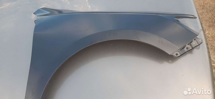 Крыло на toyota camry 55