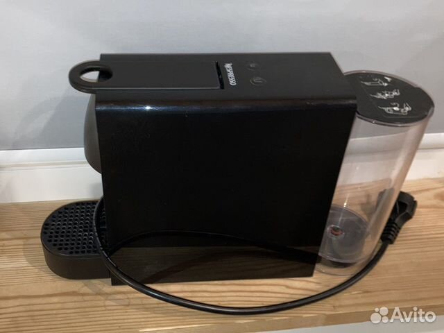 Кофемашина nespresso essenza mini
