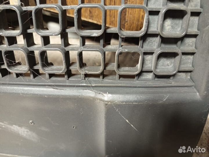 Решётка бампера ford