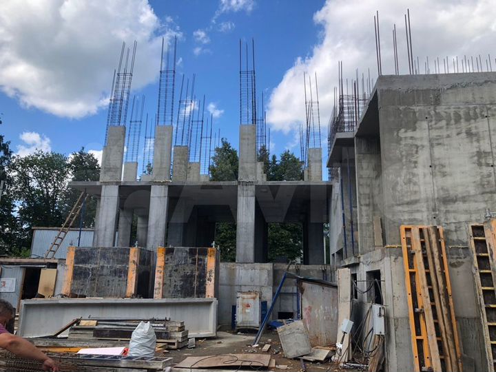 3-к. квартира, 103 м², 3/8 эт.