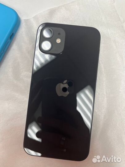iPhone 12, 64 ГБ