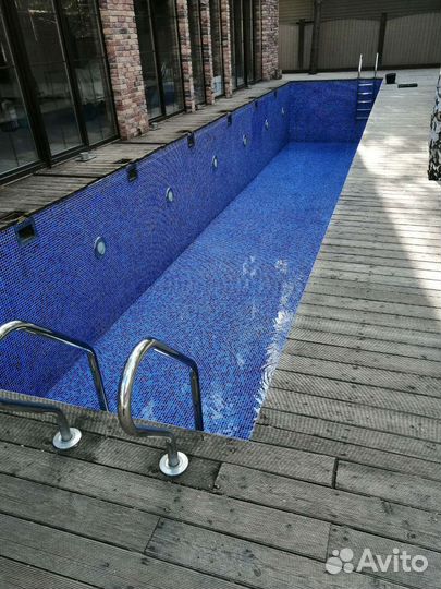 Монтаж оборудования для бассейна