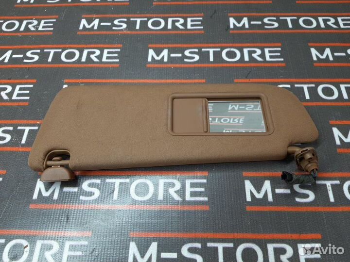 Козырек солнцезащитный передний левый Audi A8