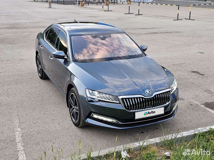 Skoda Superb 2.0 AMT, 2019, 10 000 км