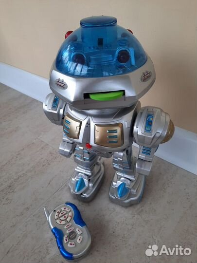 Робот Лунтик и Шутник