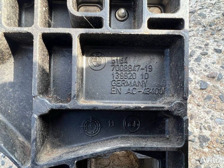 Передняя панель (телевизор) BMW 6 E63/E64 2005