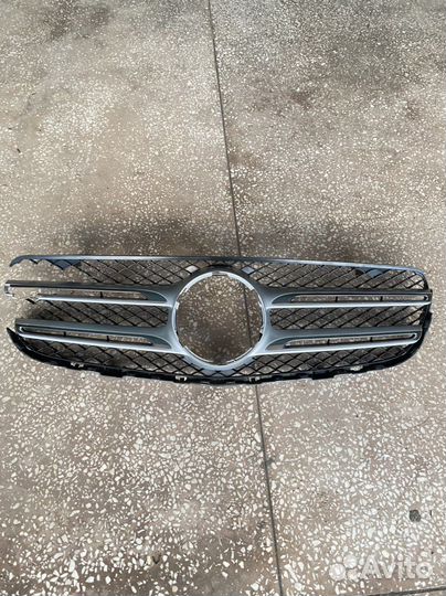 Решетка радиатора Мерседес GLC X253