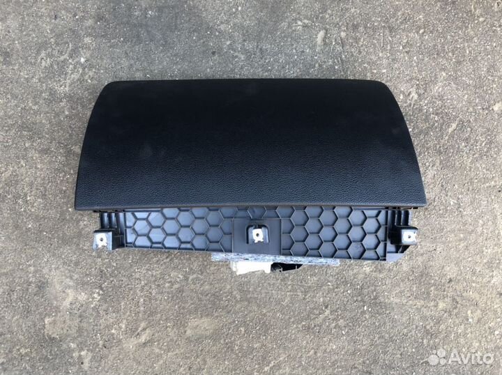 Бардачок Audi Q7 4L