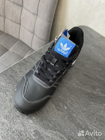 Кроссовки adidas zx 700