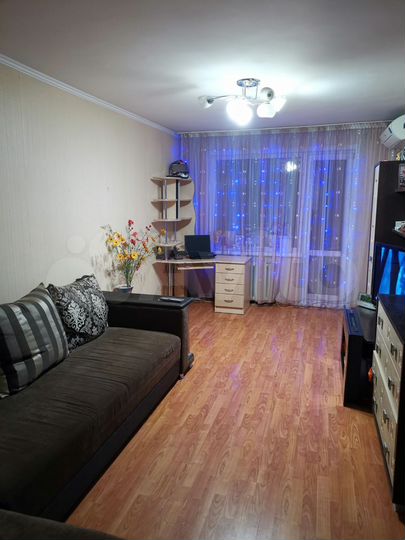 3-к. квартира, 60 м², 2/5 эт.