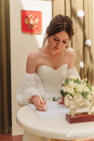 Свадебное платье