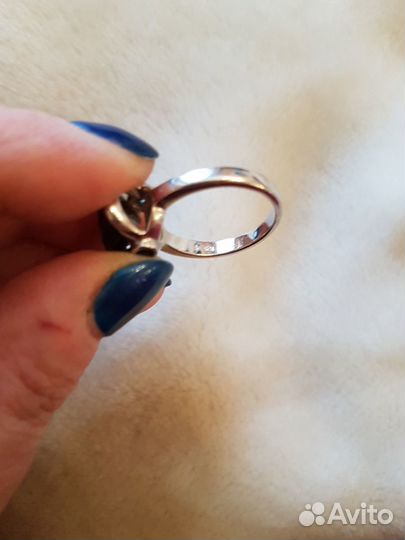 Серебряные кольца размер 19 разные
