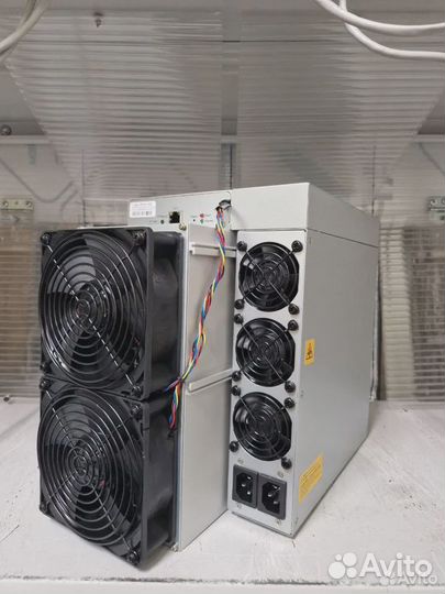 Майнер Antminer S19 90th