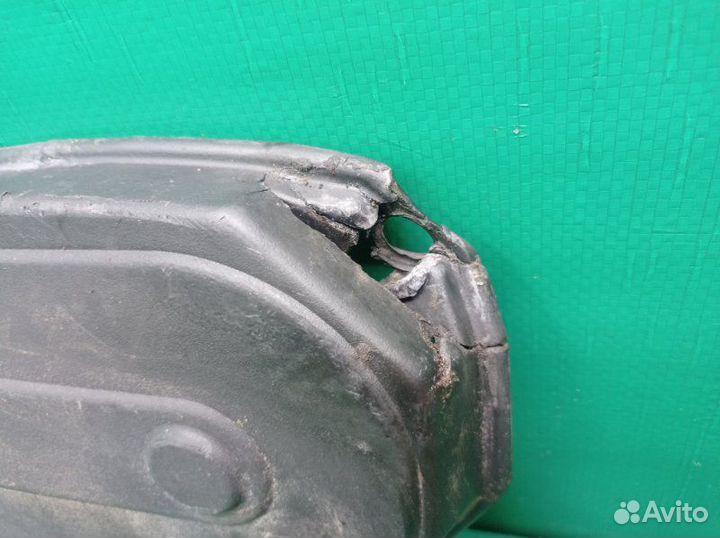 Крышка грм Citroen C4 хэтчбек ET3J4 2005