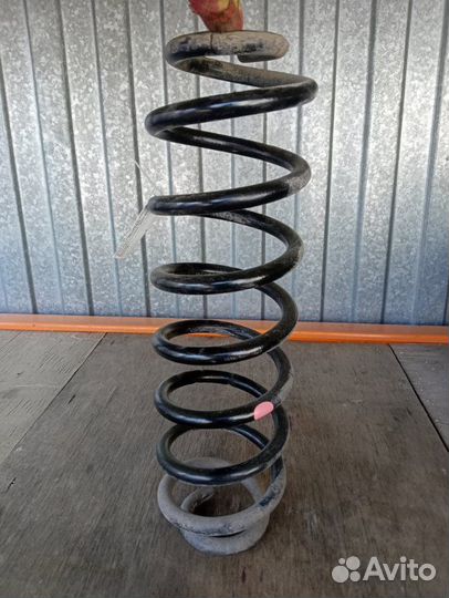 Пружина задняя задняя левая Lexus Es 7 седан