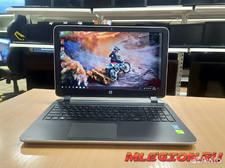 HP/Pentium 3540/8GB/GT830/SSD+HDD/15.6