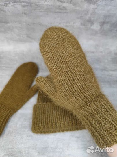 Шапка и варежки