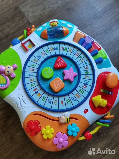 Развивающий музыкальный столик