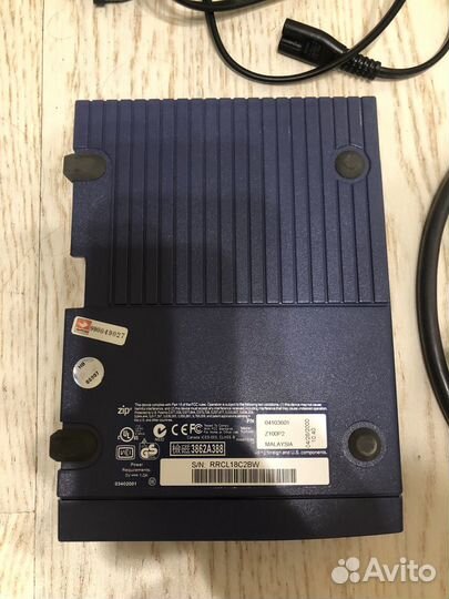 Zip дисковод iomega Z100P2 2000гв