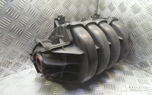 Впускной коллектор бензиновый volkswagen golf 5 (K