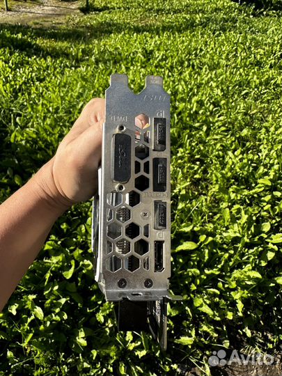 Видеокарта MSI GTX 1070 ti 8gb armor 8G