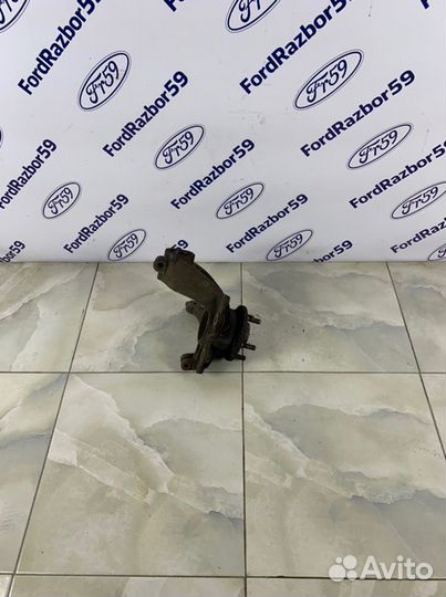 Кулак поворотный левый Ford Focus 3 CB8 2011-2019