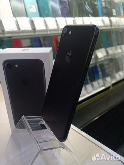 iPhone 7, 32 ГБ