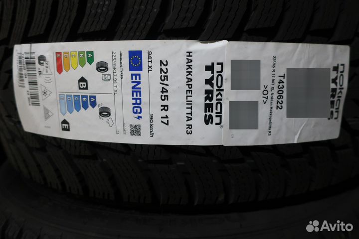 Nokian Tyres Hakkapeliitta R3 225/45 R17 94T