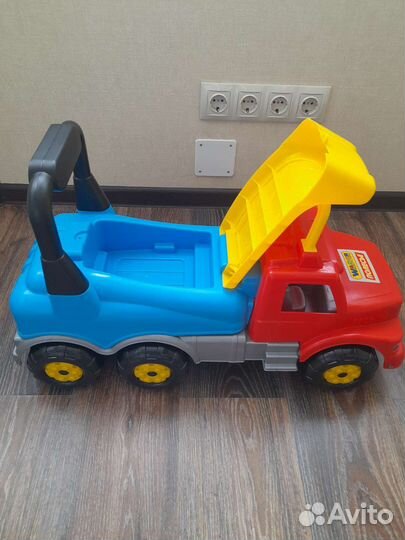 Машина самосвал для мальчика