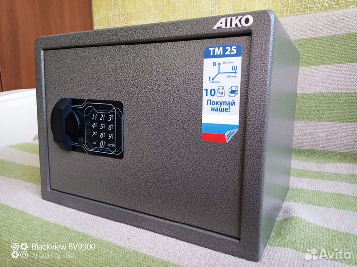 Сейф новый aiko