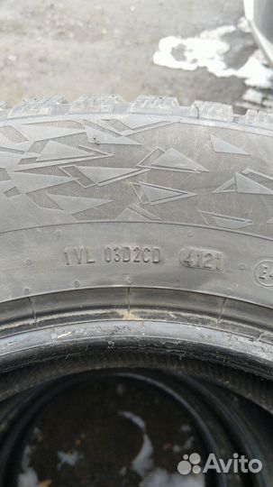 Continental IceContact 3 235/65 R17