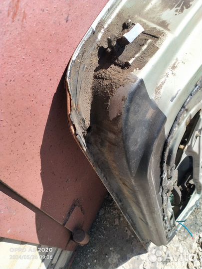 Дверь передняя правая Renault Symbol 2002г