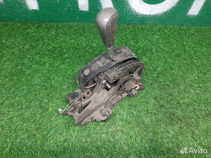 Селектор АКПП на Toyota RAV4